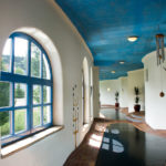 1280px-Hotel_Therme_Rogner_Bad_Blumau_Gang